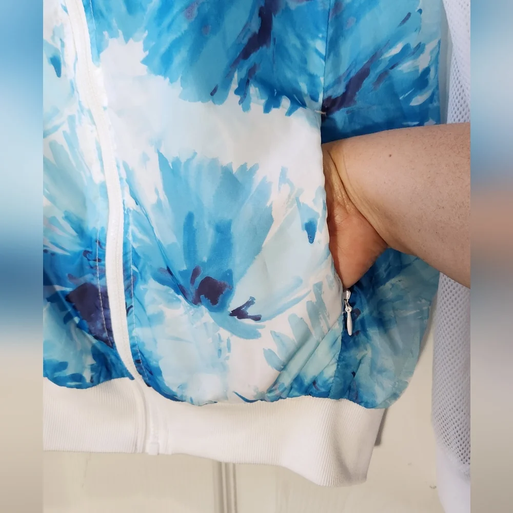 Fabletics white Atlanta jacket blue floral print mesh sleeves women's si…
